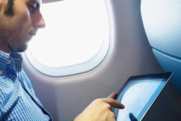 tablet airplane 02