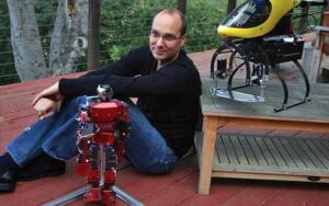 o epikefalis tis google andy rubin