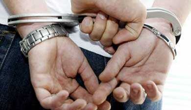 police hand cuffs