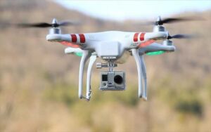 drone snoopy tis sensepost drone kataskopos pou klebei dedomena apo smartphones