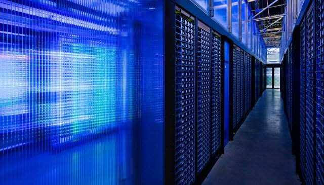 Facebook Data center