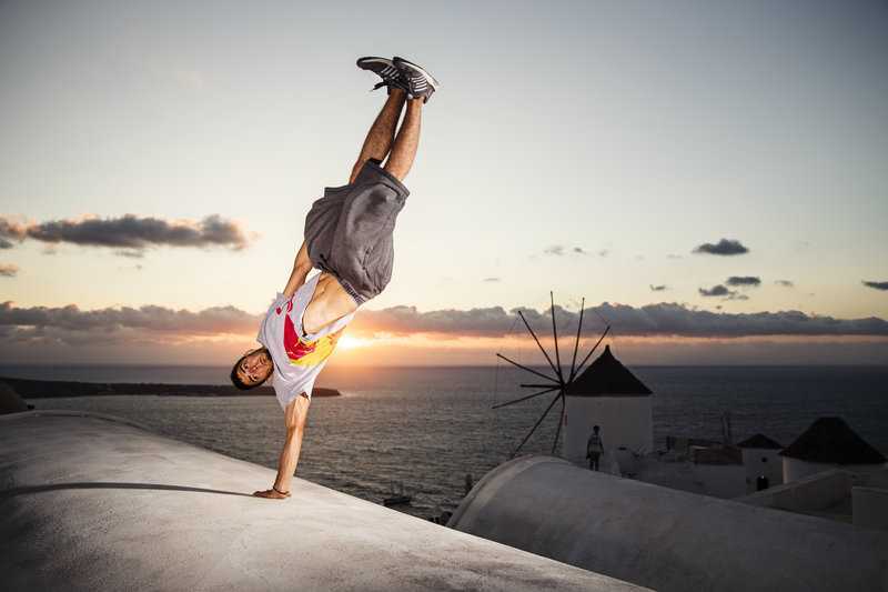 redbull art of motion santorini