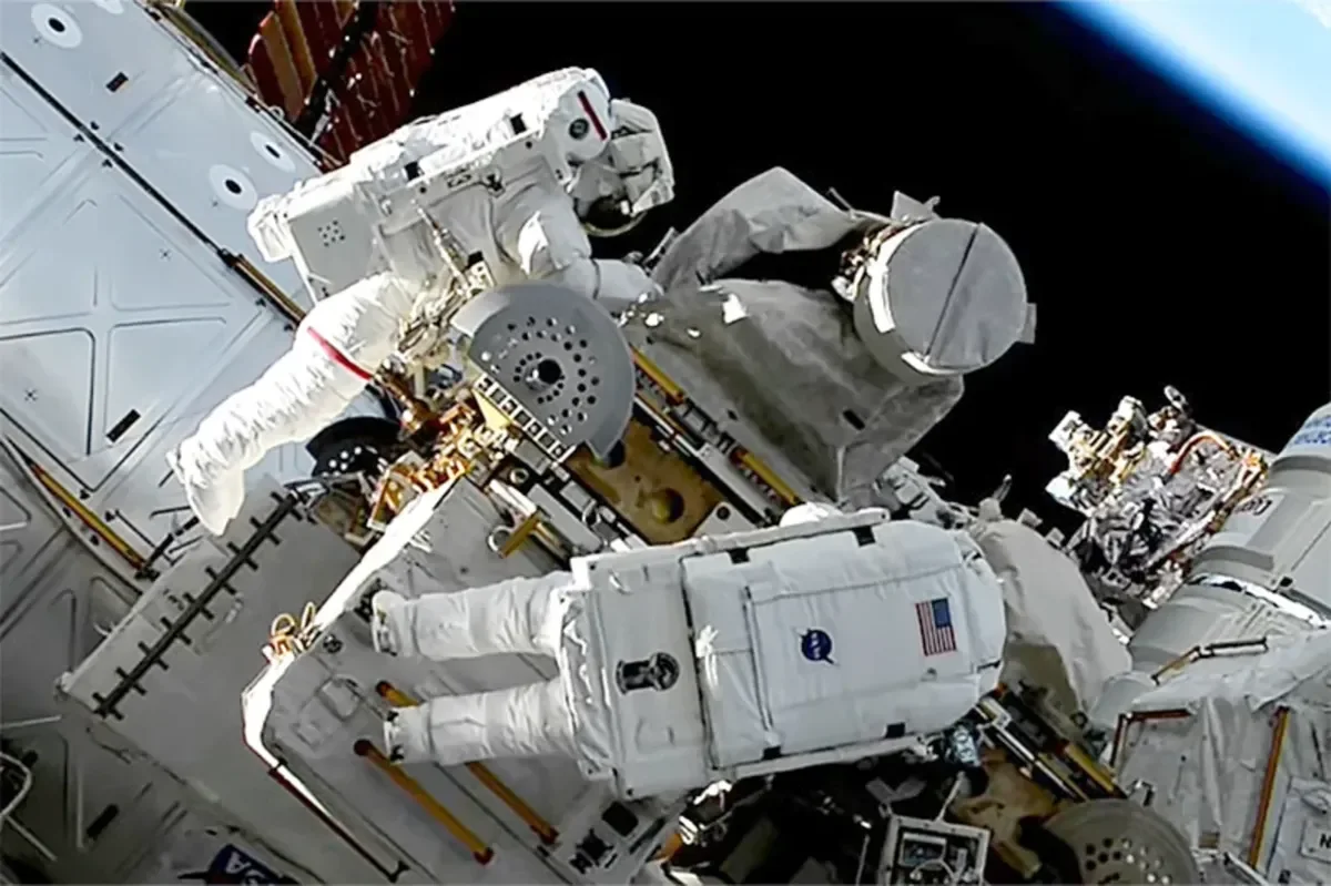 spacewalk nasa space station