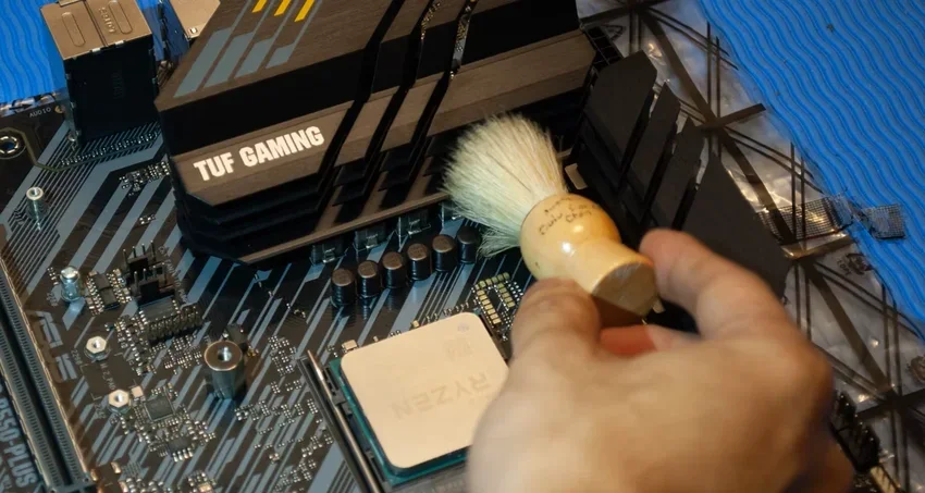 dusting off motherboard heatsink cleanup computer